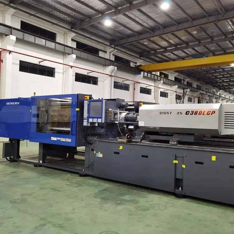 phone cases injection machine
